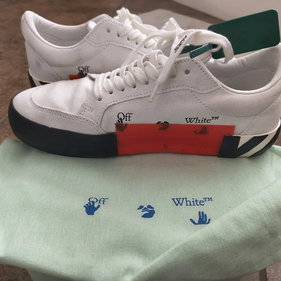 Off-White White Sneakers with Black Stripes and Tan Accents - Picture 2 of 4